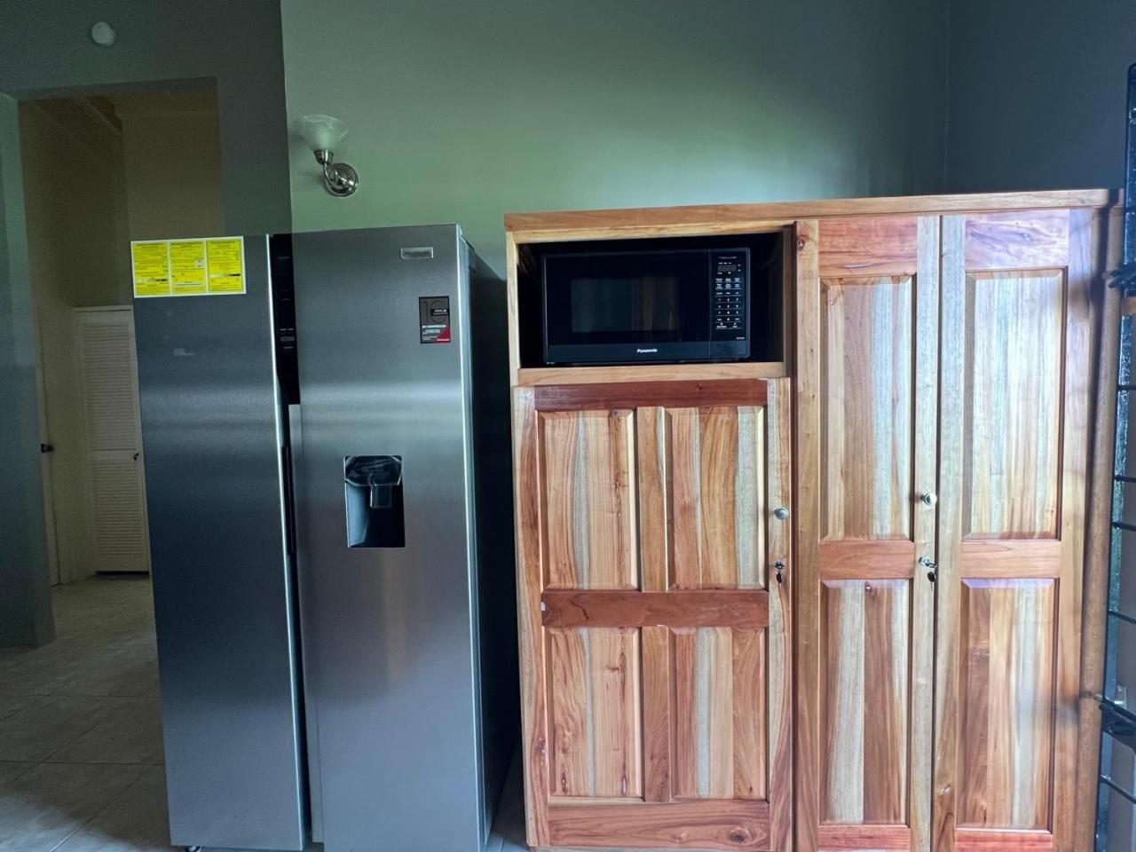 Reddie Vacation Homes Windsor  エクステリア 写真