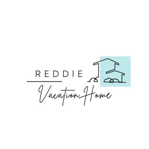 Reddie Vacation Homes Windsor  エクステリア 写真